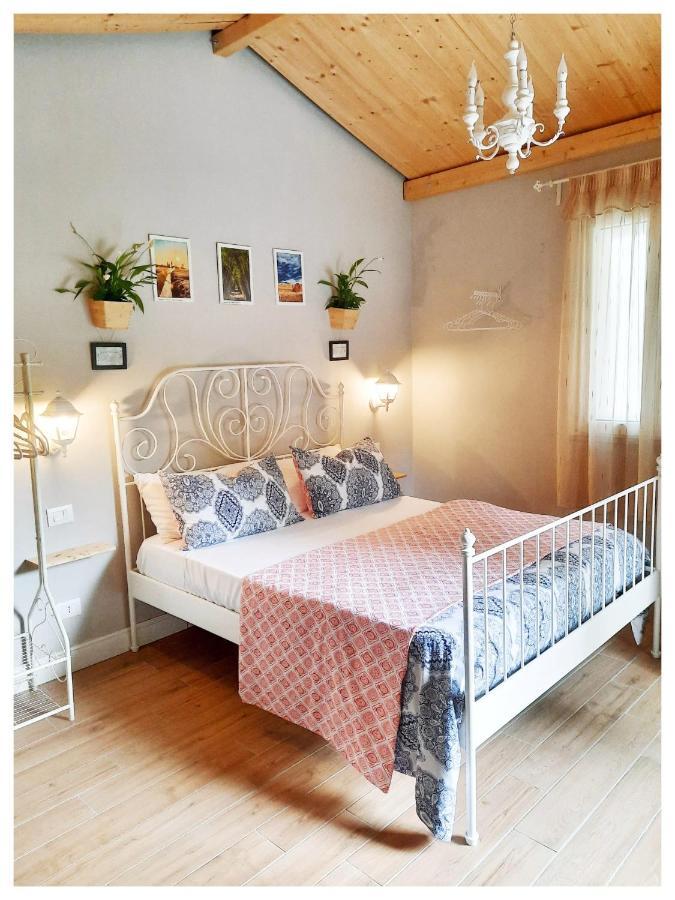 Bed and Breakfast La Casina Trecasali Экстерьер фото