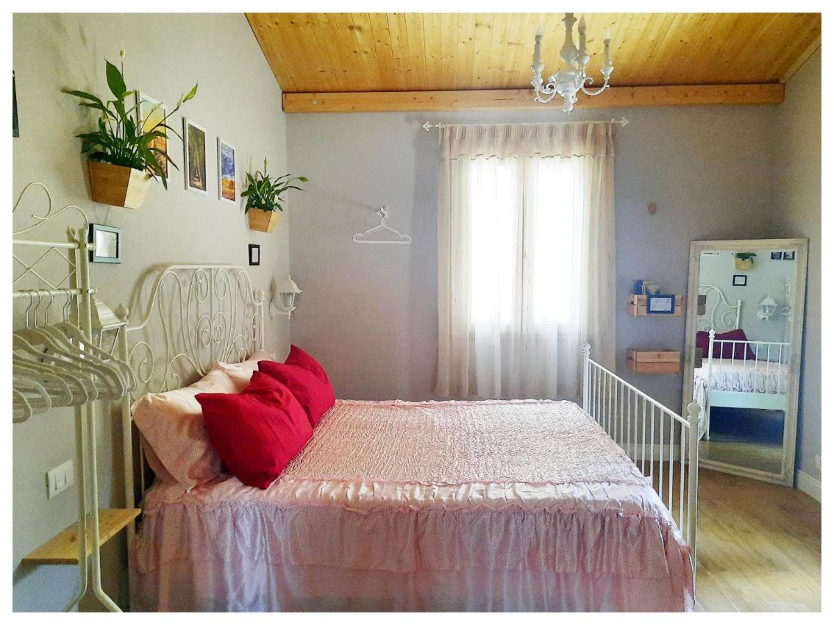 Bed and Breakfast La Casina Trecasali Экстерьер фото